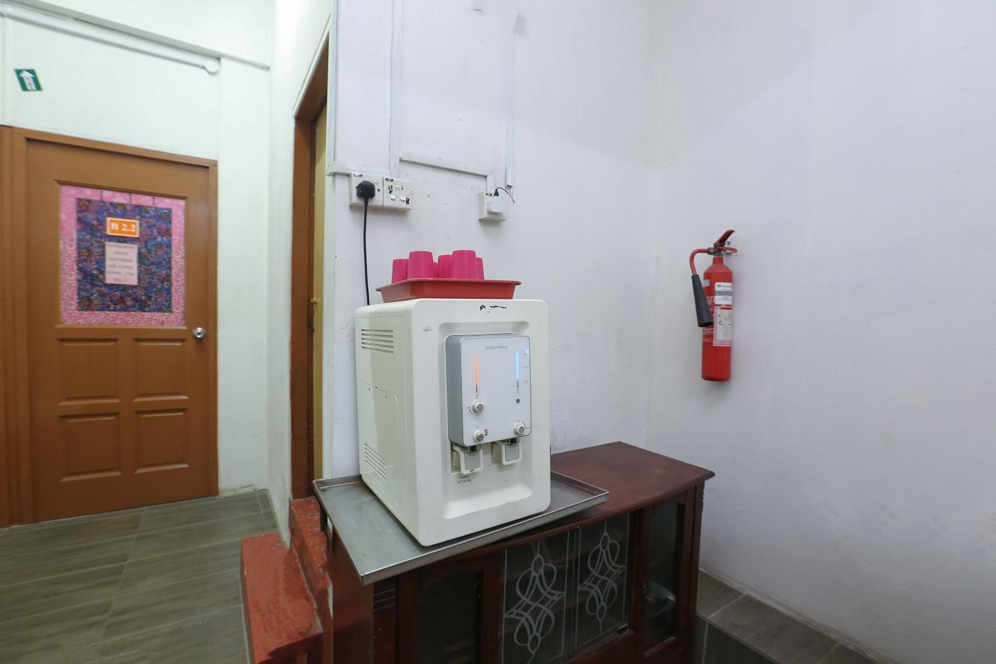 Oyo 89755 D&D Budget Inn Kota Bharu Exterior photo