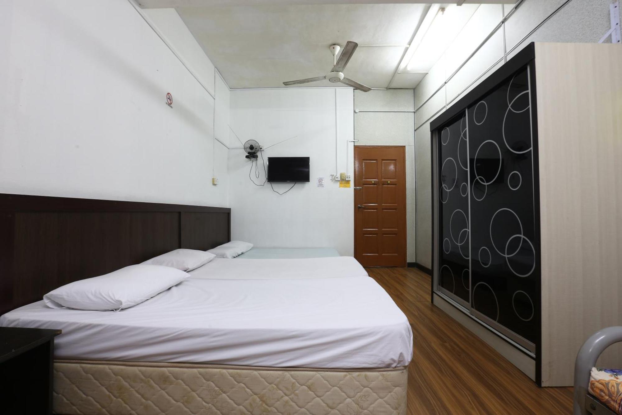 Oyo 89755 D&D Budget Inn Kota Bharu Exterior photo