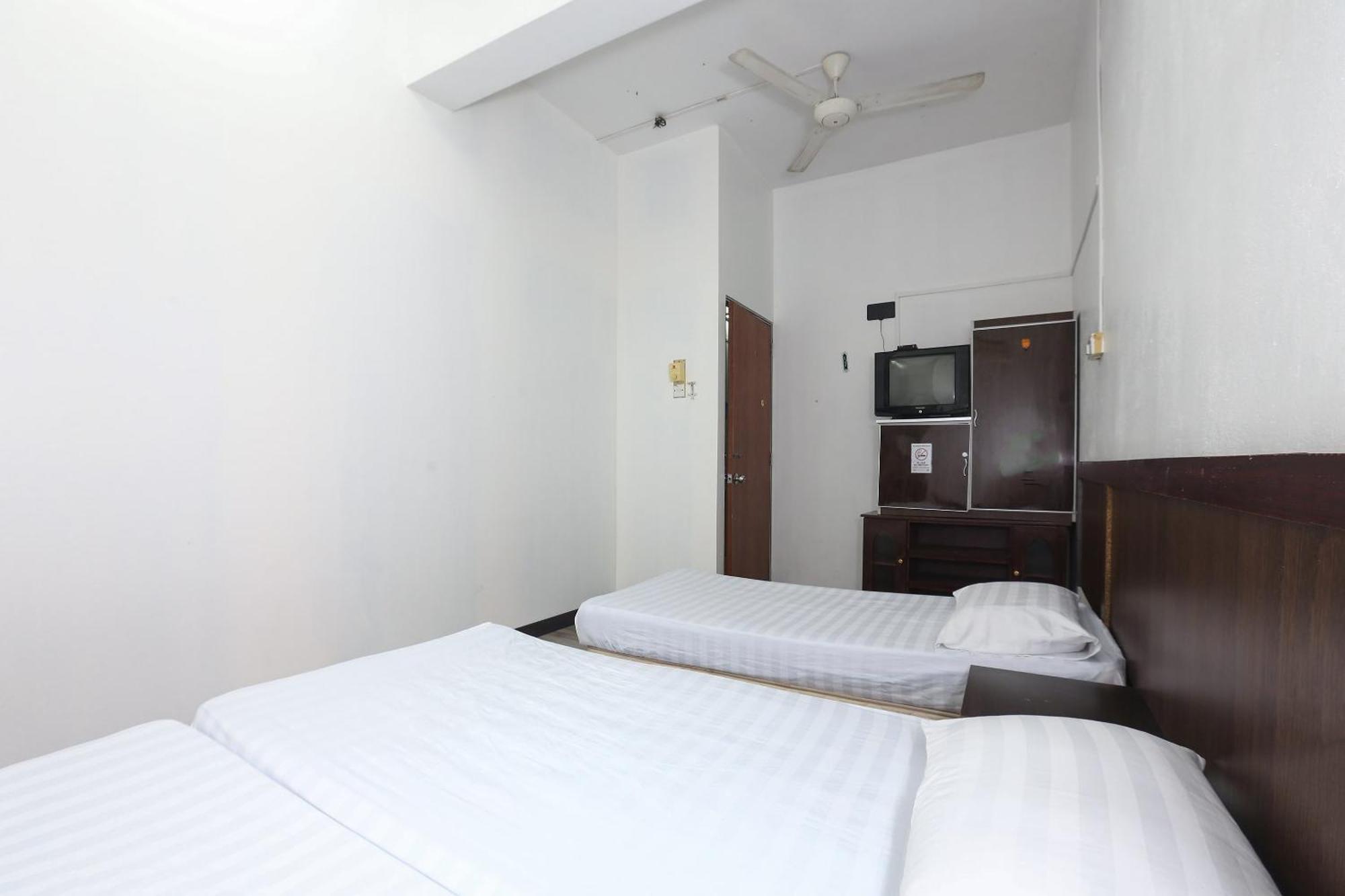 Oyo 89755 D&D Budget Inn Kota Bharu Exterior photo