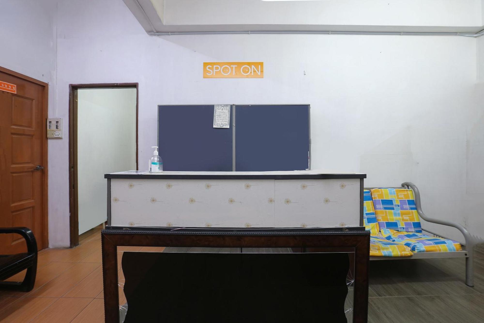 Oyo 89755 D&D Budget Inn Kota Bharu Exterior photo